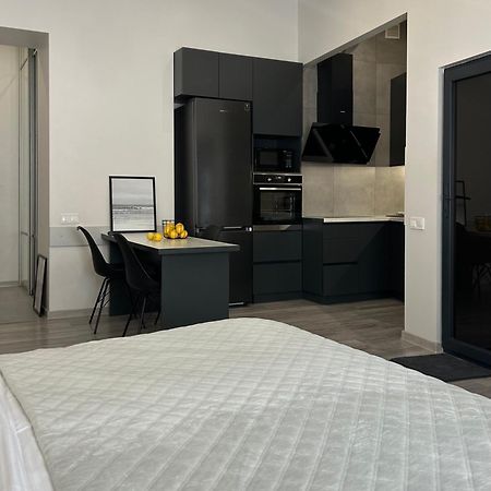Miamo Apart Городоцька 45 Lviv Buitenkant foto