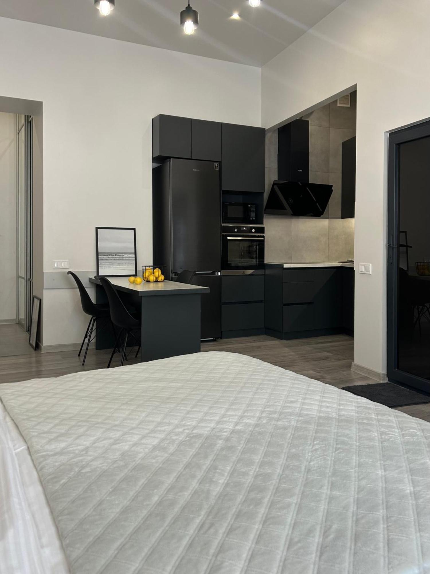 Miamo Apart Городоцька 45 Lviv Buitenkant foto